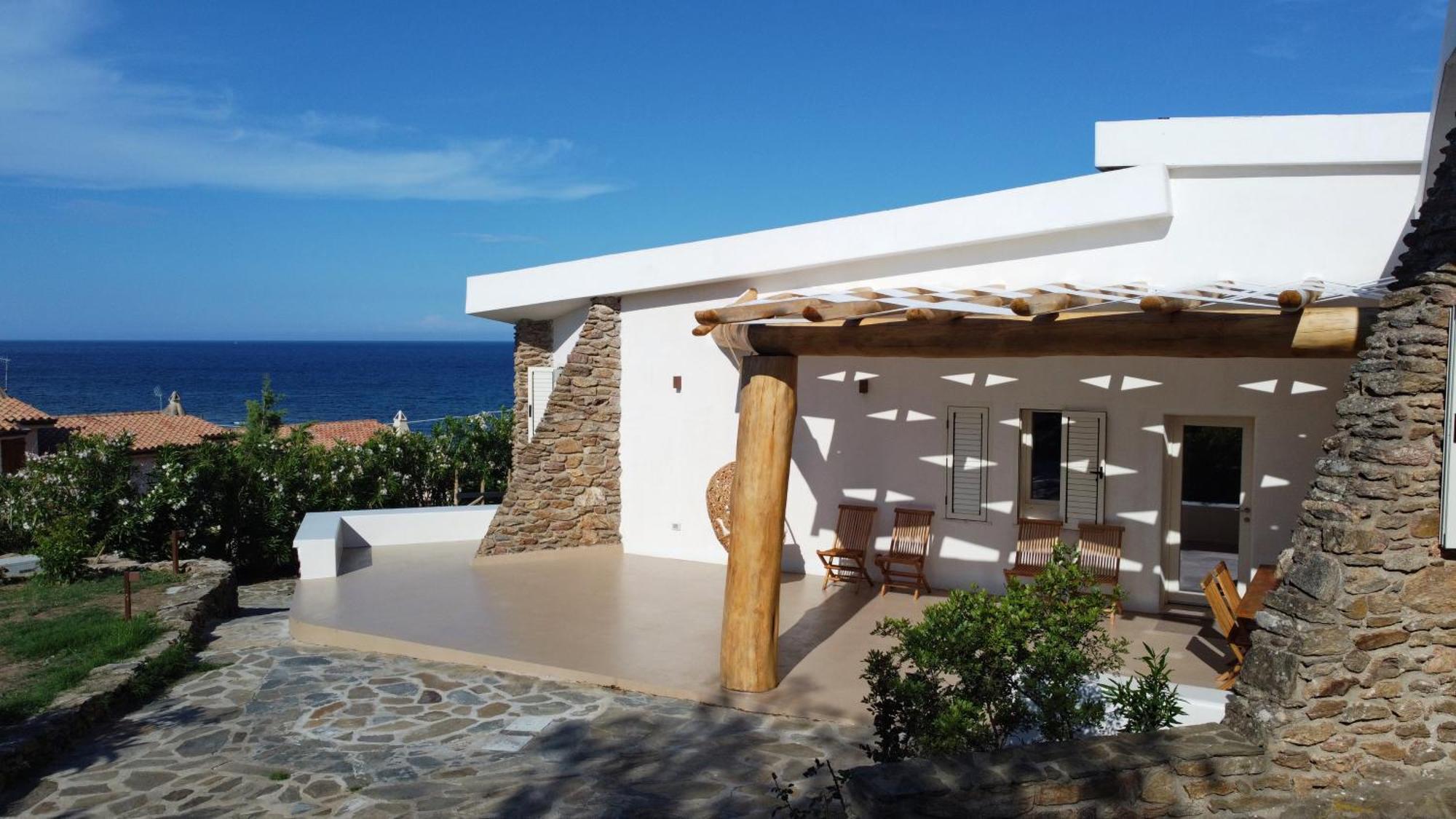 Amoreddu San Teodoro  Extérieur photo