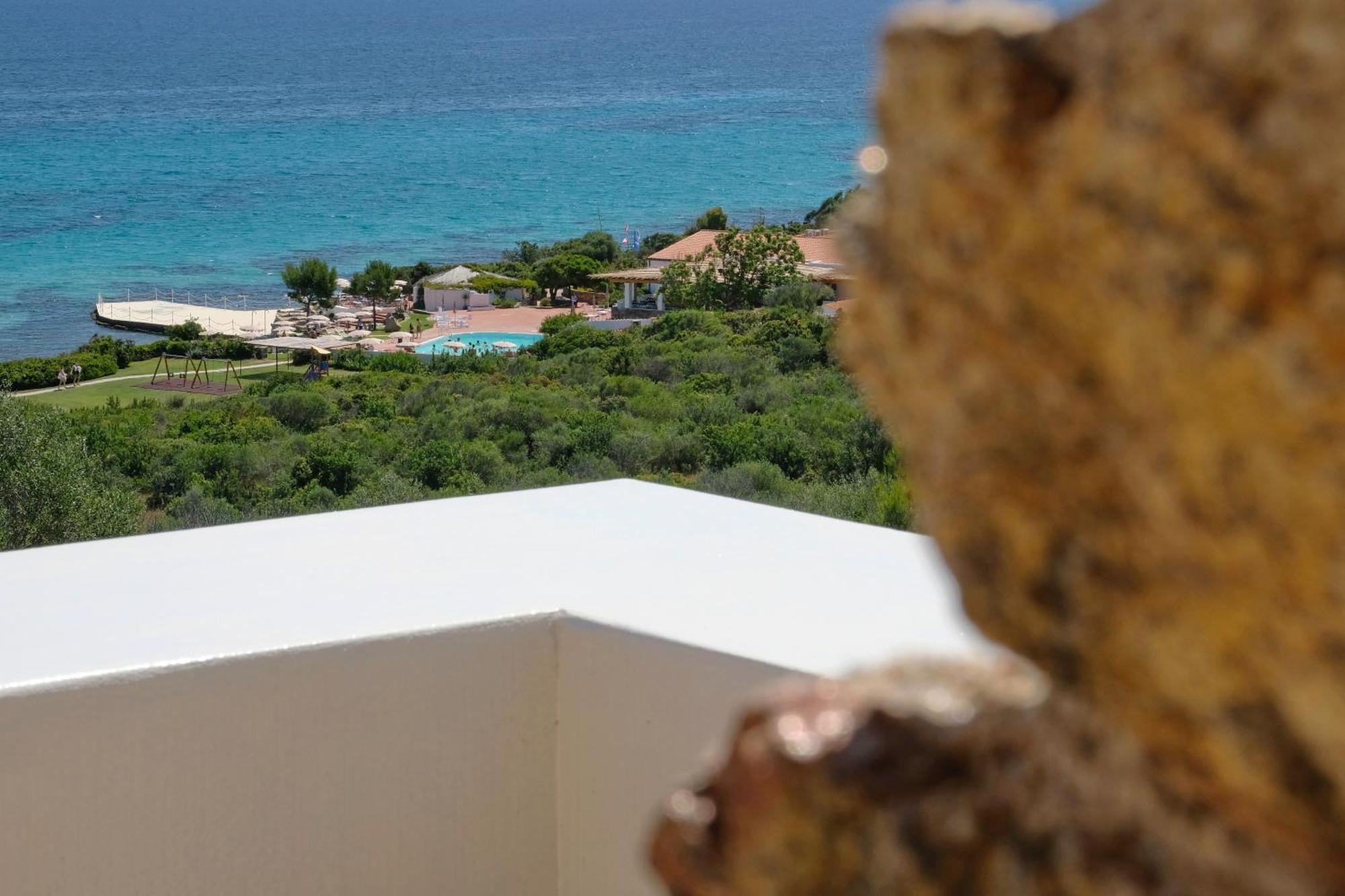 Amoreddu San Teodoro  Extérieur photo
