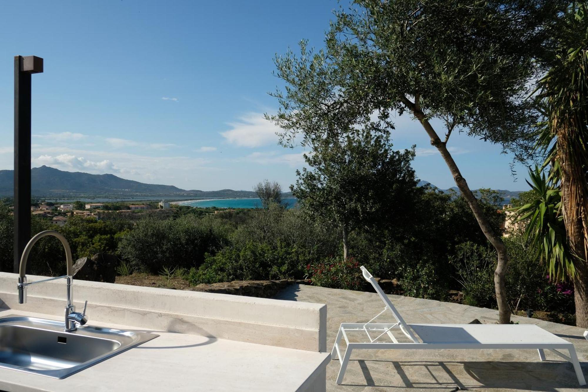 Amoreddu San Teodoro  Extérieur photo